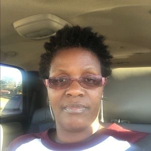 Meet your Posher, Pamela